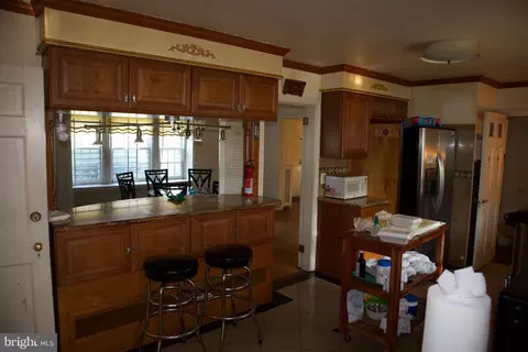 Entry Way - 514 Beverly Blvd, Darby, PA 19082 photo 4 of 4