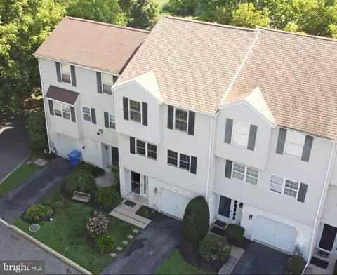 7 Old Pennell Rd, Media, PA 19063