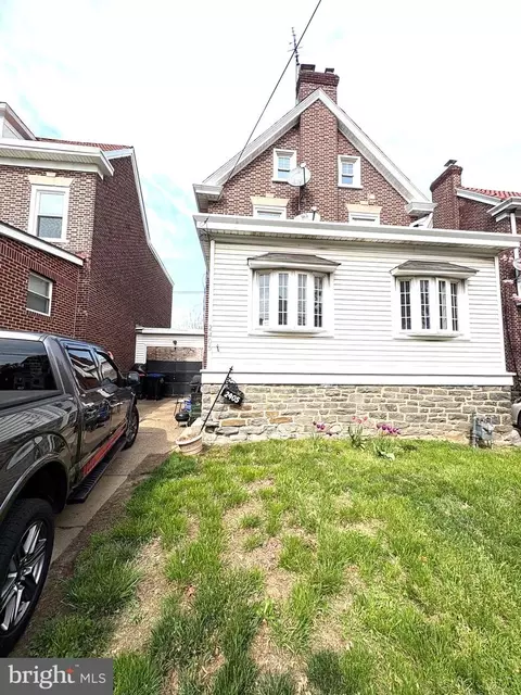 2405 Edgmont Ave, Chester, PA 19013