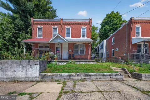 18 E 21st St, Chester, PA 19013