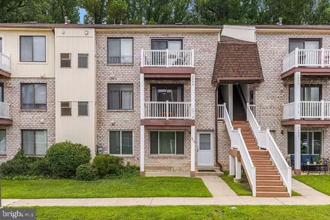 7312 Hilltop Dr #116, Brookhaven, PA 19015