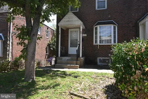 4048 Lasher Rd, Drexel Hill, PA 19026