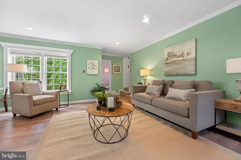 Living - 77 Forest Rd, Springfield, PA 19064 photo 3 of 6