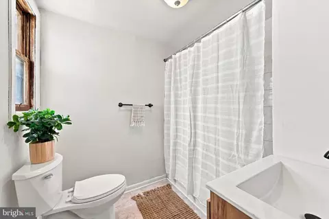 Bath - 35 Marshall Ave, Marcus Hook, PA 19061 photo 3 of 3