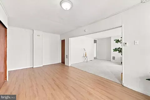 Living - 35 Marshall Ave, Marcus Hook, PA 19061 photo 3 of 6