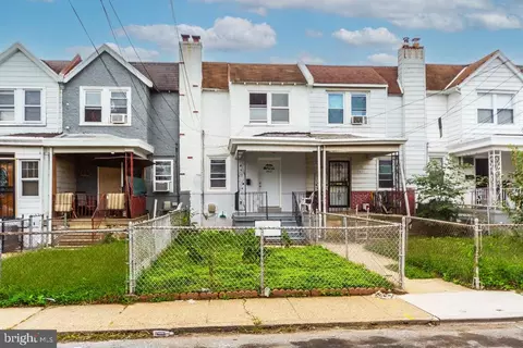 7032 Clover Ln, Darby, PA 19082