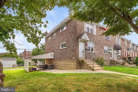 2500 Stoneybrook Ln, Drexel Hill, PA 19026