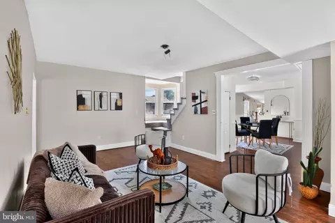 916 Spruce St, Collingdale, PA 19023