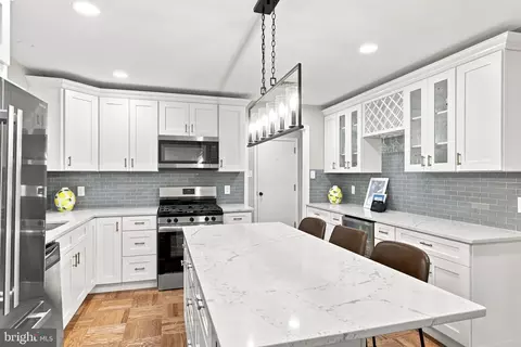 Kitchen - 44 S Brookside Rd, Springfield, PA 19064 photo 3 of 10