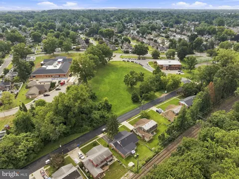 View/Area - 44 S Brookside Rd, Springfield, PA 19064 photo 6 of 10