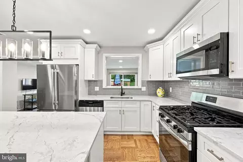 Kitchen - 44 S Brookside Rd, Springfield, PA 19064 photo 6 of 10