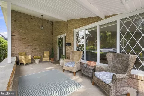 Exterior - 44 S Brookside Rd, Springfield, PA 19064 photo 4 of 10