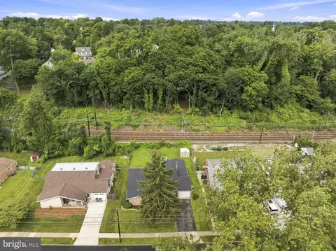 View/Area - 44 S Brookside Rd, Springfield, PA 19064 photo 1 of 10