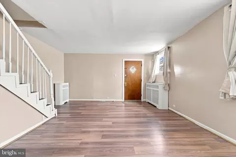 Entry Way - 7 Oakley Rd, Darby, PA 19082 photo 1 of 2