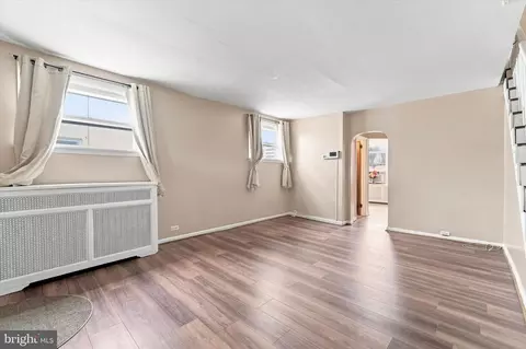 Living - 7 Oakley Rd, Darby, PA 19082 photo 1 of 1