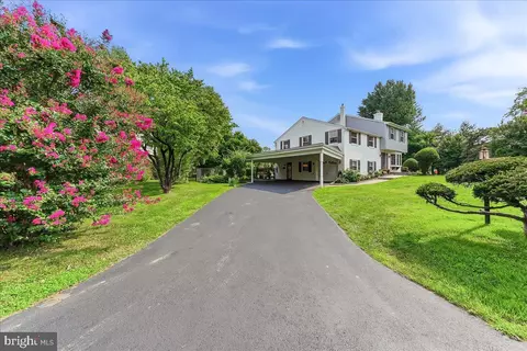 100 Governors Dr, Wallingford, PA 19086