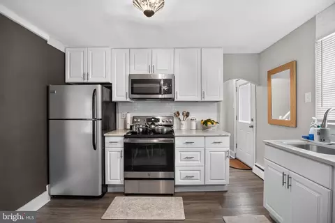 Kitchen - 300 Walnut St, Boothwyn, PA 19061 photo 3 of 4