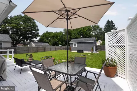 Exterior - 300 Walnut St, Boothwyn, PA 19061 photo 3 of 8