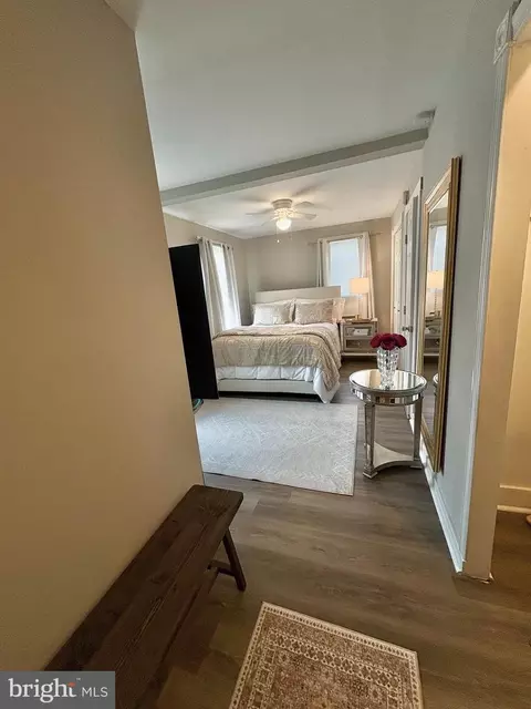 Entry Way - 300 Walnut St, Boothwyn, PA 19061 photo 5 of 12