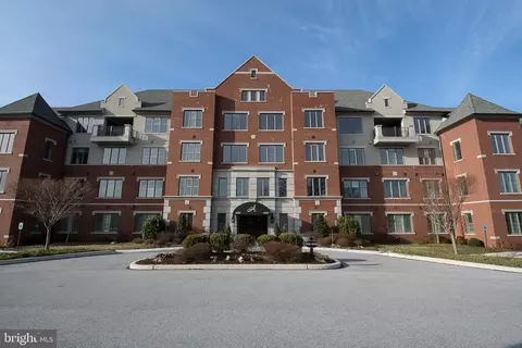 4203 Parkview Dr, Haverford, PA 19041