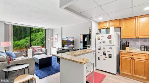 801 Yale Ave #101, Swarthmore, PA 19081