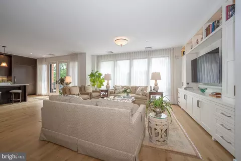 Living - 427 E Lancaster Ave #1301, Wayne, PA 19087 photo 4 of 4