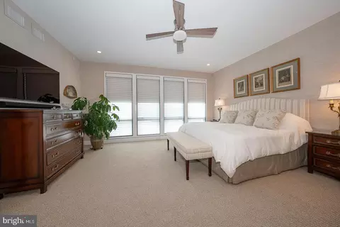 Bedroom - 427 E Lancaster Ave #1301, Wayne, PA 19087 photo 2 of 5