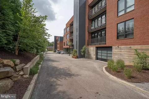 Exterior - 427 E Lancaster Ave #1301, Wayne, PA 19087 photo 10 of 10