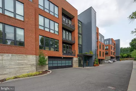 Exterior - 427 E Lancaster Ave #1301, Wayne, PA 19087 photo 2 of 10