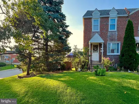 4071 Lasher Rd, Drexel Hill, PA 19026