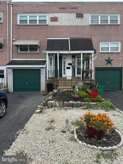 2123 Ravenwood Rd, Folcroft, PA 19032