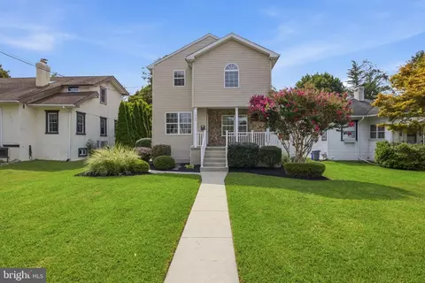 924 7th Ave, Prospect Park, PA 19076