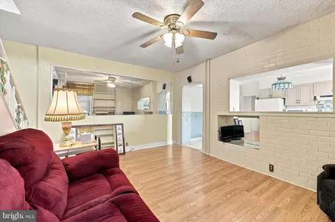 Living - 219 Irving St, Marcus Hook, PA 19061 photo 1 of 4