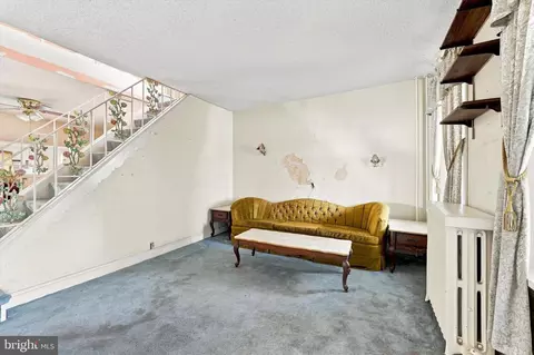 Living - 219 Irving St, Marcus Hook, PA 19061 photo 4 of 4