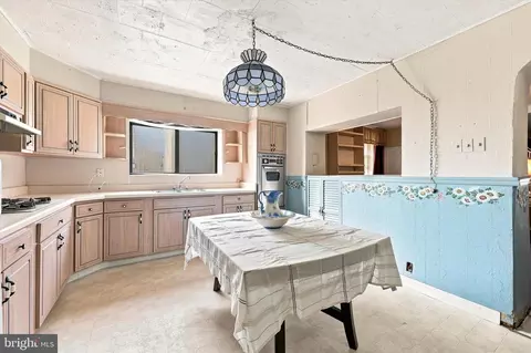 Kitchen - 219 Irving St, Marcus Hook, PA 19061 photo 2 of 2