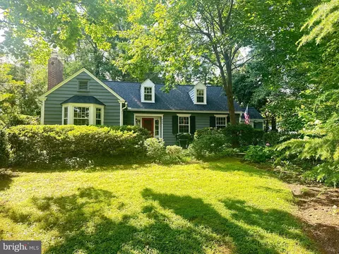 646 Beechwood Dr, Havertown, PA 19083