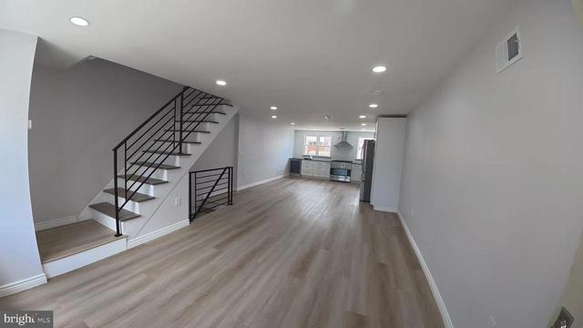 817 Hillcrest Dr, Glenolden, PA 19036