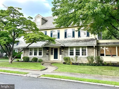 437 Hampshire Rd, Drexel Hill, PA 19026