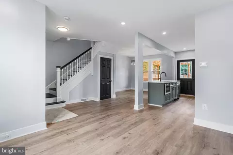 Entry Way - 9 Maple St, Marcus Hook, PA 19061 photo 1 of 2
