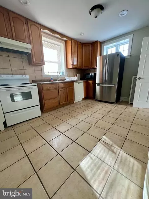 Kitchen - 7014 Hazel Ave, Darby, PA 19082 photo 2 of 2