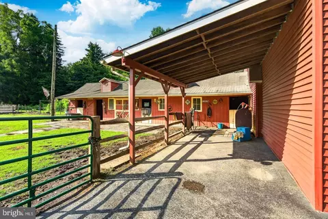 Exterior - 1819 Larkin Rd, Boothwyn, PA 19061 photo 7 of 10