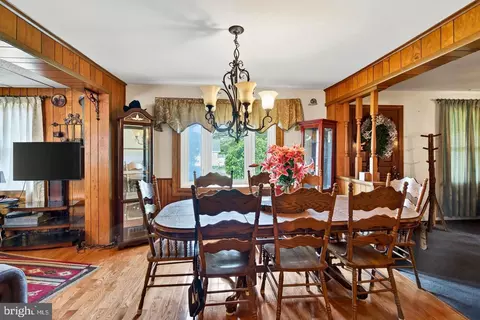 Dining - 1819 Larkin Rd, Boothwyn, PA 19061 photo 6 of 6
