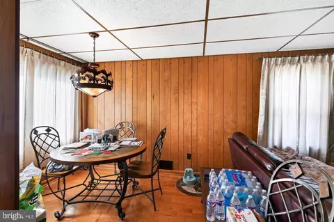 Dining - 1819 Larkin Rd, Boothwyn, PA 19061 photo 1 of 6