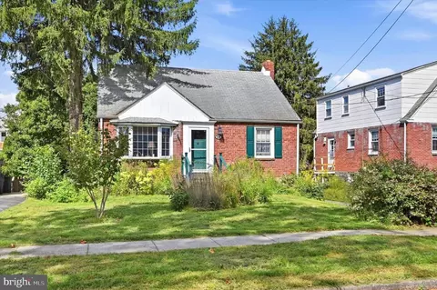 244 E Turnbull Ave, Havertown, PA 19083
