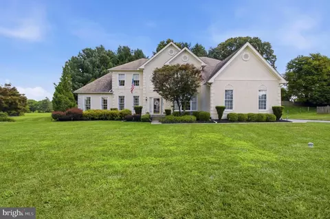 8 Jesse Ct, Glen Mills, PA 19342
