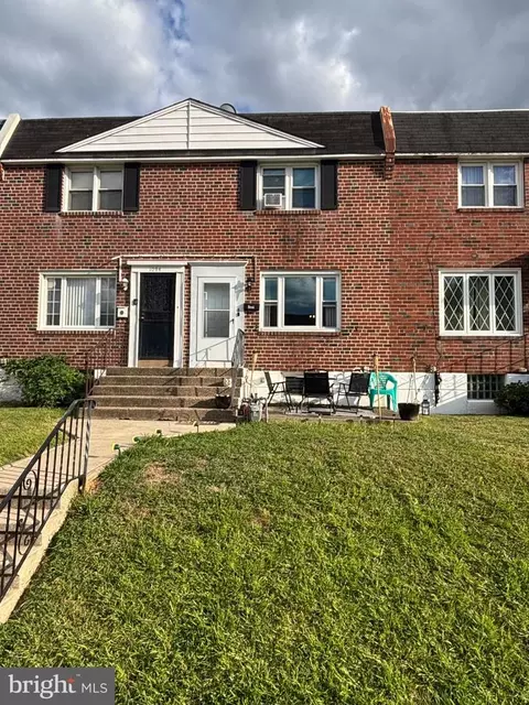 1096 N Academy Ave, Glenolden, PA 19036