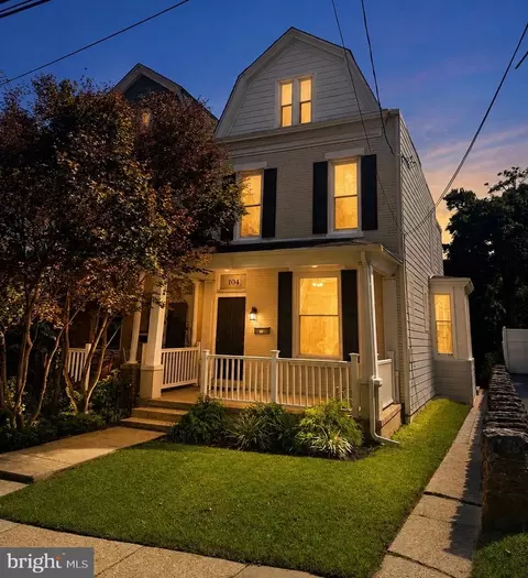 104 E Jefferson St, Media, PA 19063