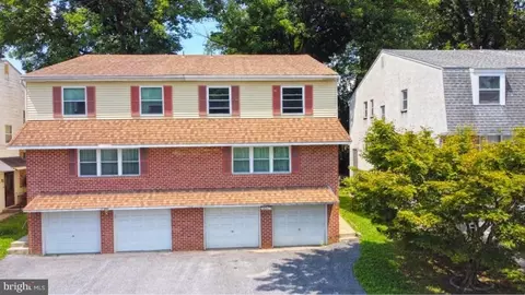 646 Country Ln, Morton, PA 19070