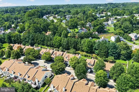 View/Area - 45 Dresner Cir, Ogden, PA 19061 photo 3 of 9