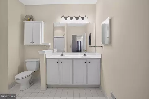 Bath - 45 Dresner Cir, Ogden, PA 19061 photo 1 of 1